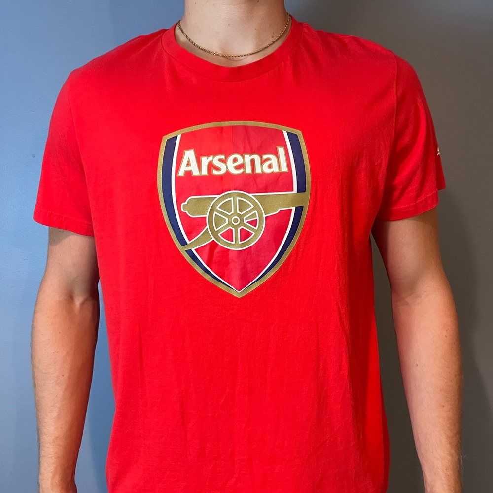 Arsenal Soccer club t-shirt.  New without tags.  XL